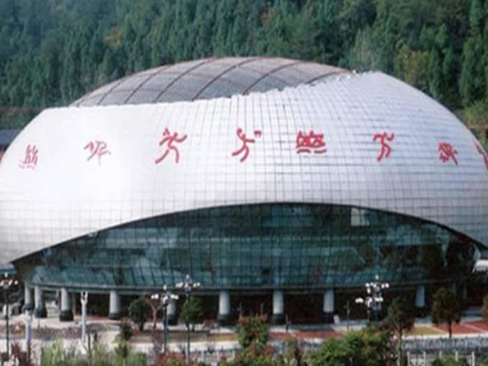 三门峡体育中心球形网架加工安装